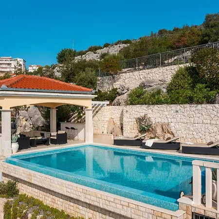 Διαμέρισμα Breathtaking Panorama Vese Voluja