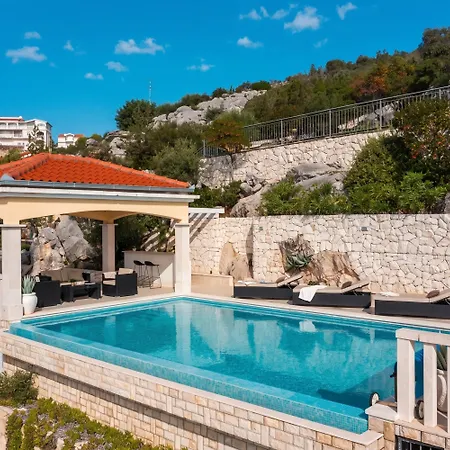 Pool Vese /w Panoramic Sea View Вілла *